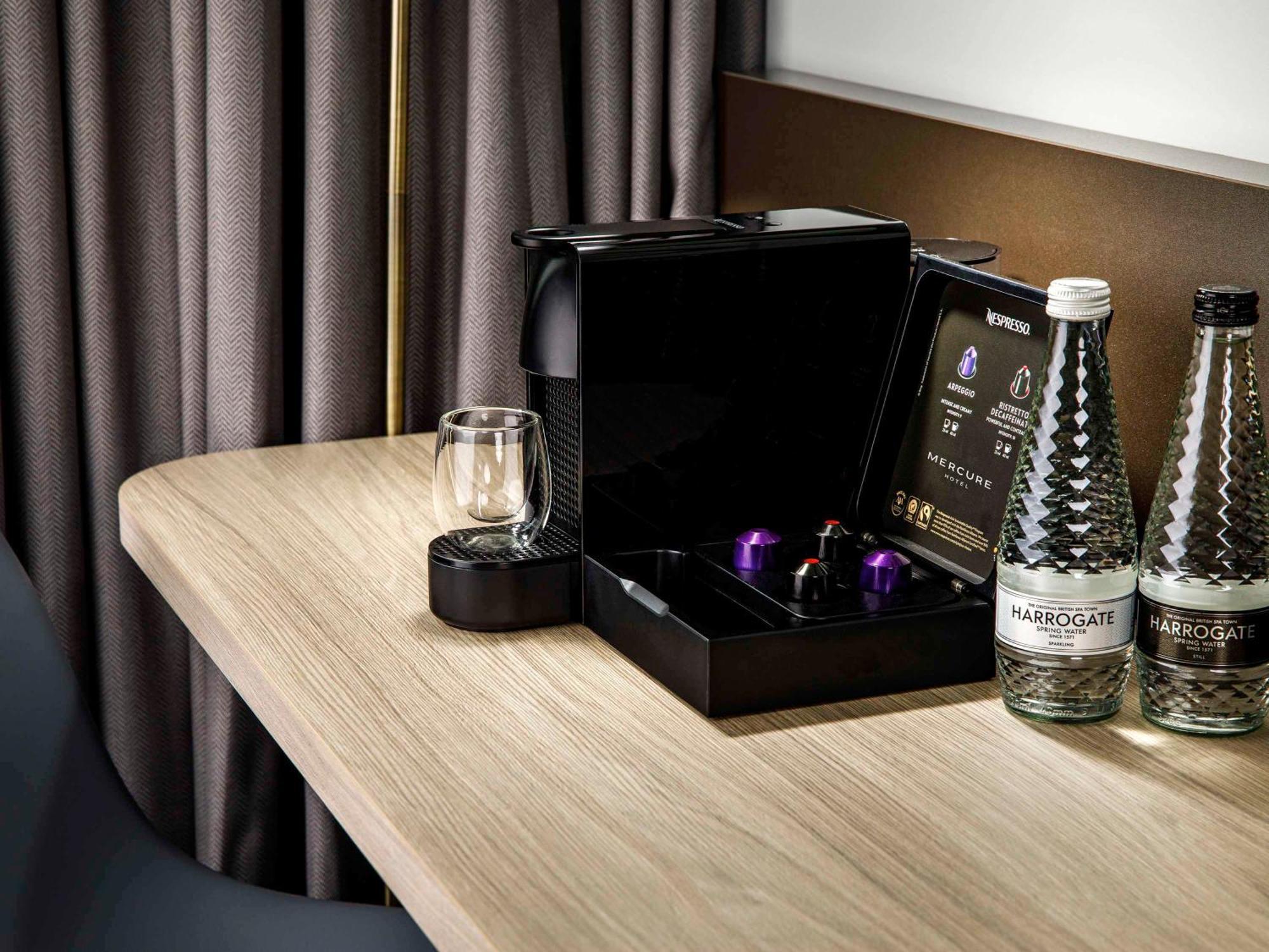 Mercure Newport Esterno foto