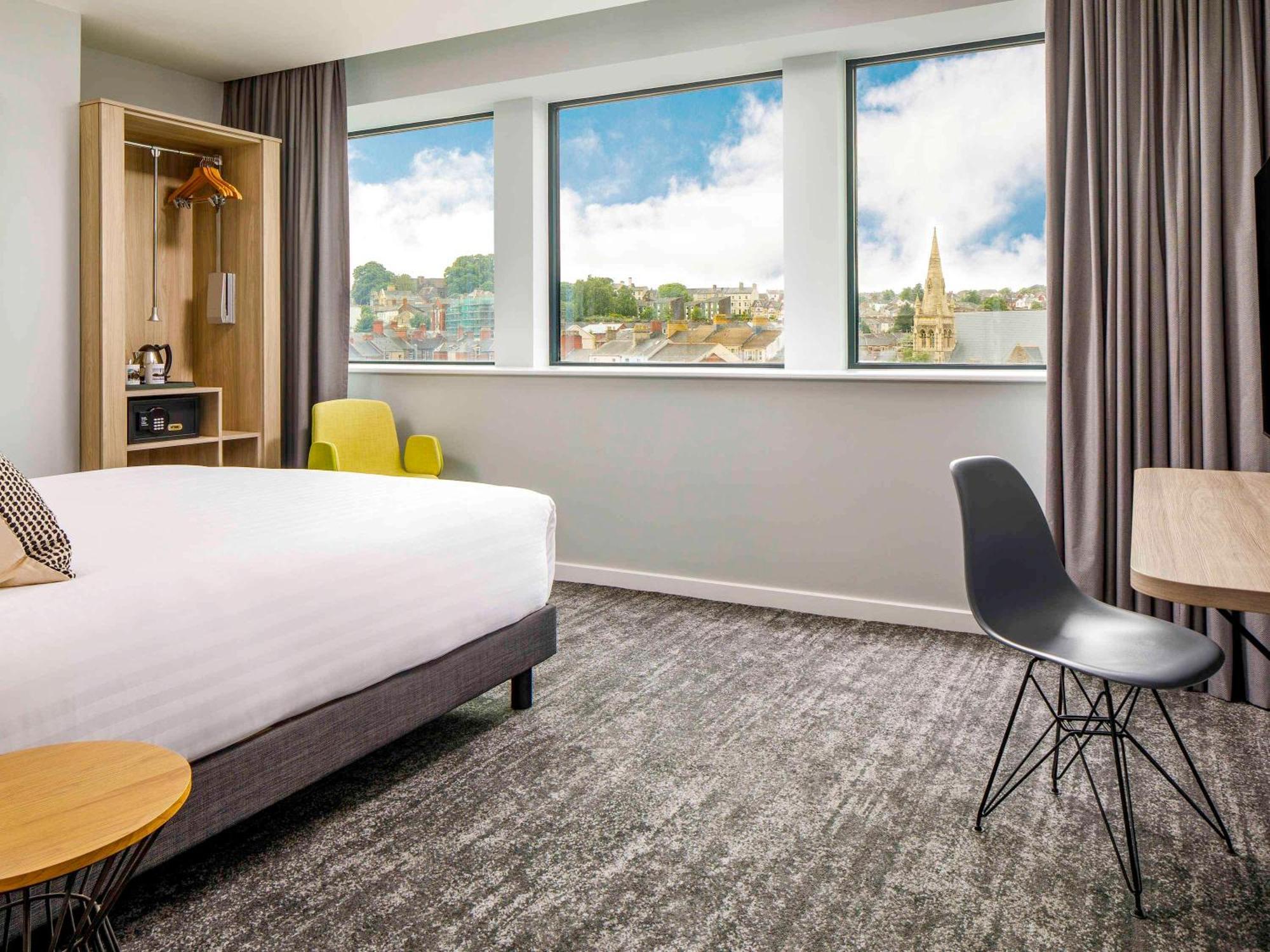 Mercure Newport Esterno foto