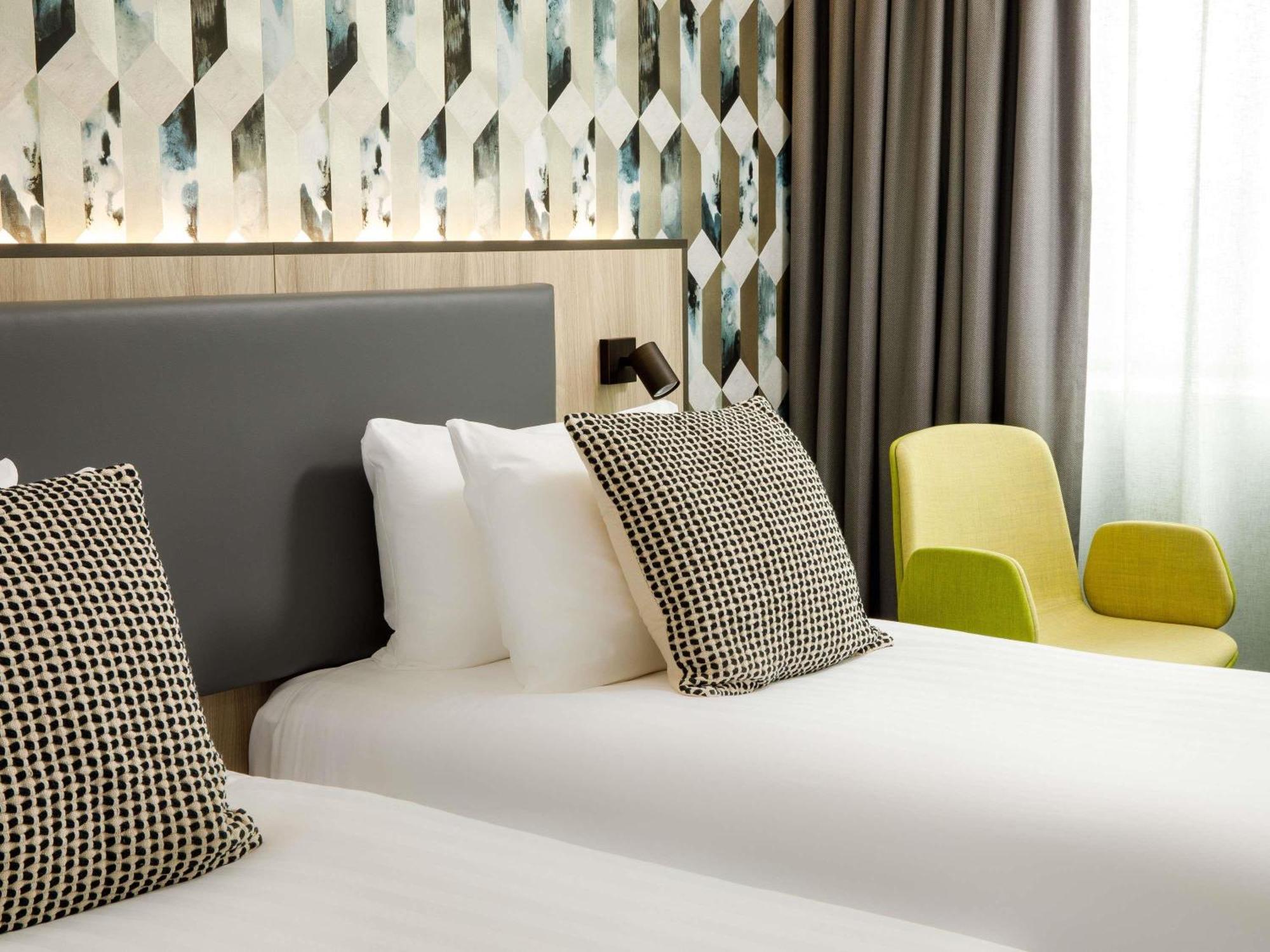 Mercure Newport Esterno foto